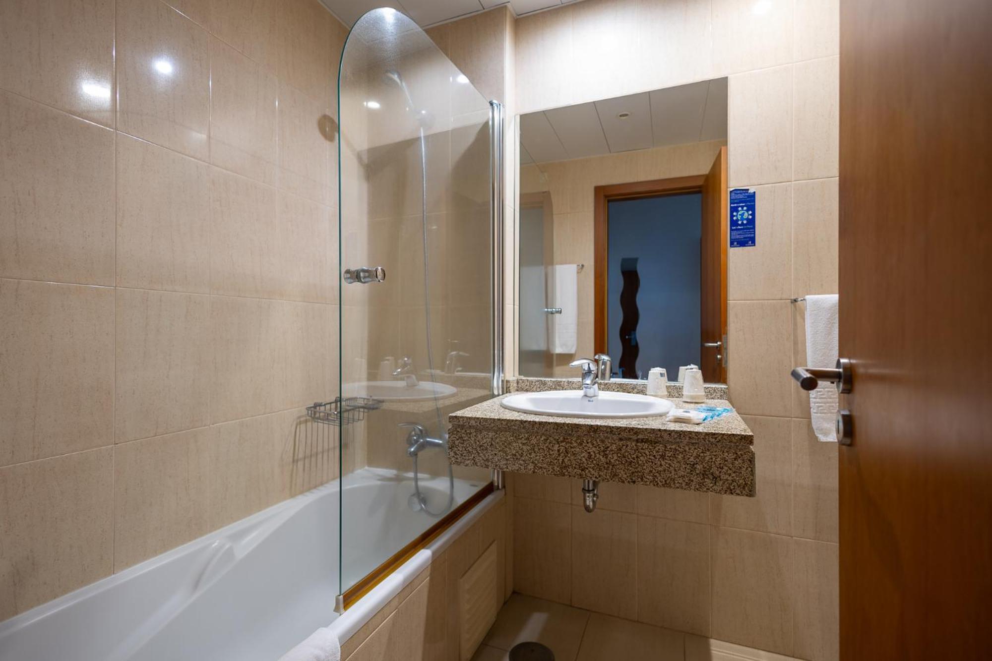 Hotel Apartamentos Geres Ribeiro Eksteriør billede