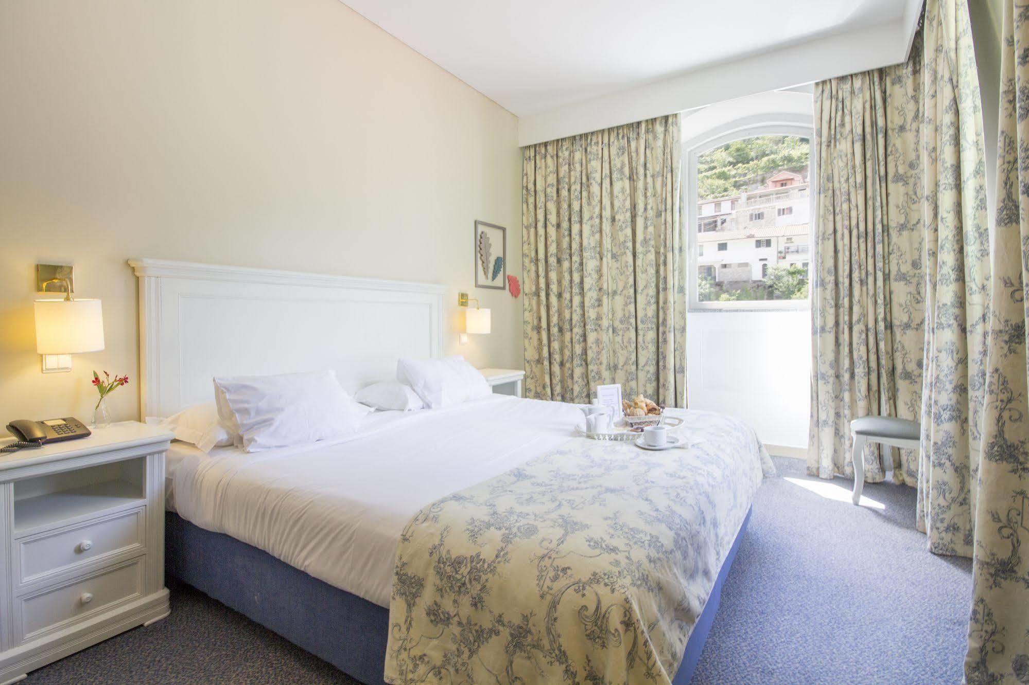 Hotel Apartamentos Geres Ribeiro Eksteriør billede